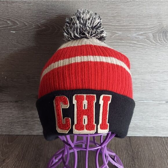 NHL Fanatics CHI Chicago Blackhawks Cuffed Pom Beanie - Picture 1 of 5